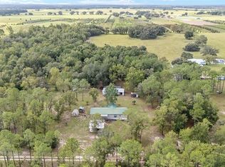 20490 NW 27th St, Morriston, FL 32668