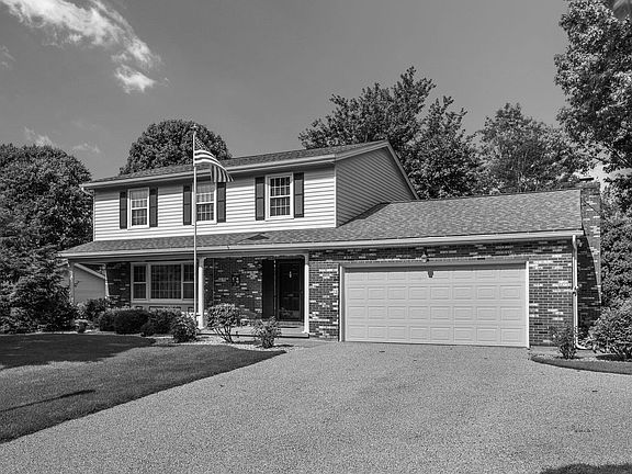 2nd image of 1153 Hathaway Ln