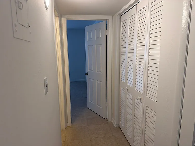 515 S Sequoia Dr — Photo 34
