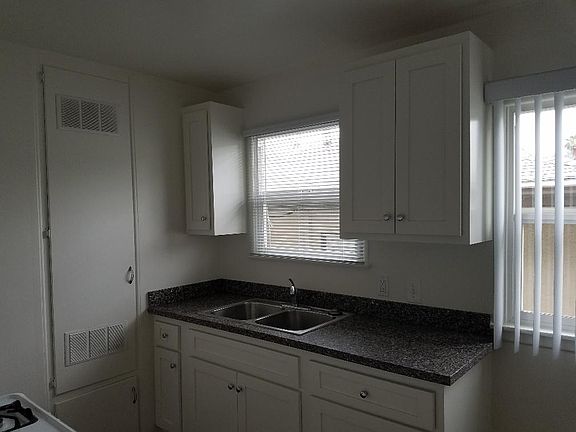 4th image of 5261 Eagle Dale Ave APT 13