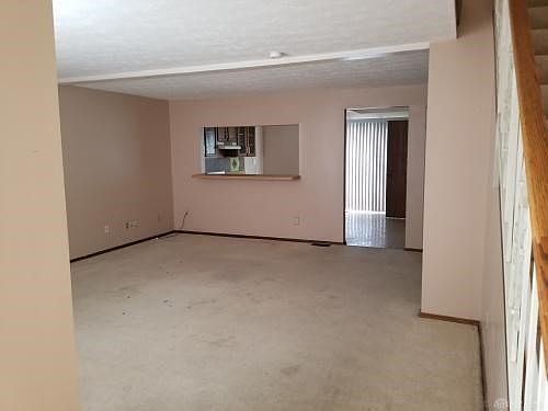 4th image of 8217 Schoolgate Dr
