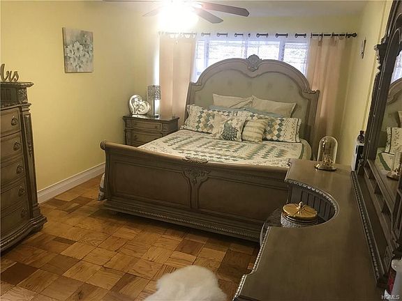 3rd image of 1523 Central Park Ave APT 1F