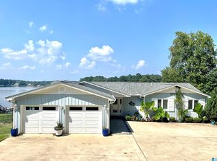 7015 Blackberry Ln, Pell City, AL 35128