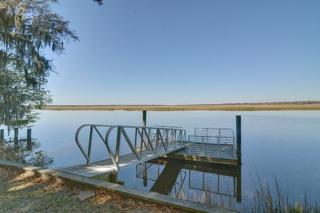 1st image of 246 Satilla Dr