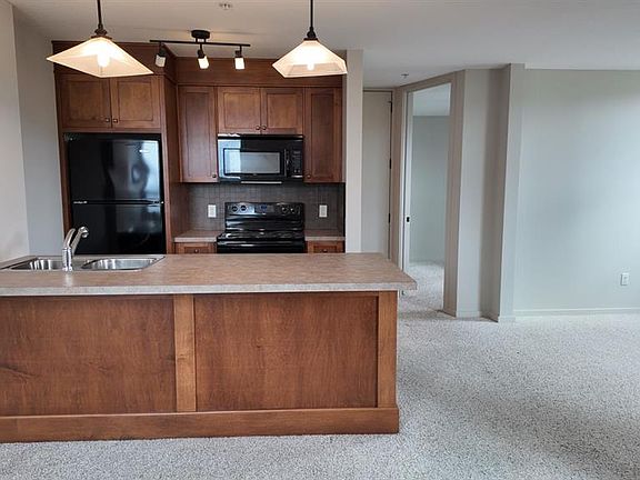 2nd image of 105 E Railway Ave SW #1103