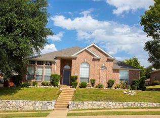 1813 Orchard Grove Dr, Rowlett, TX 75088