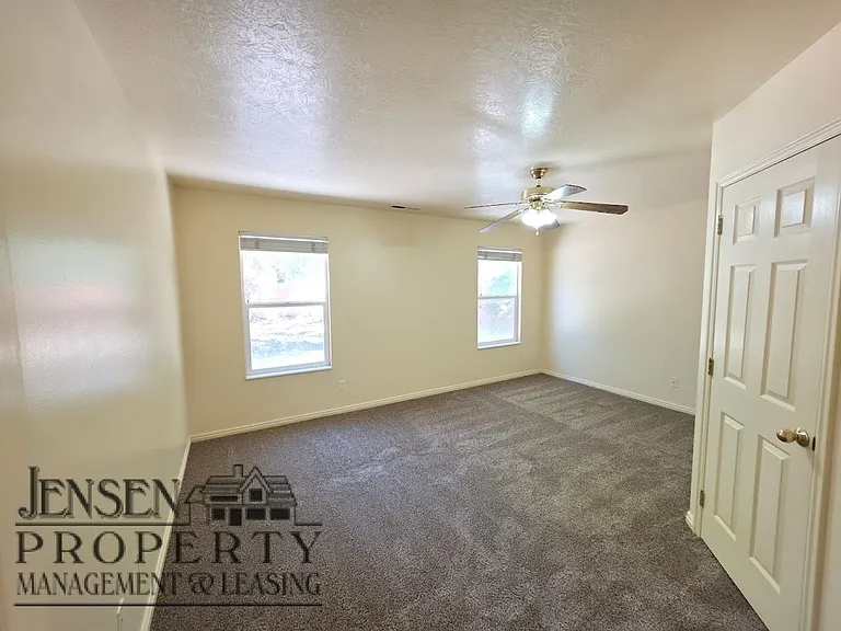 1849 S Halter Cir — Photo 9
