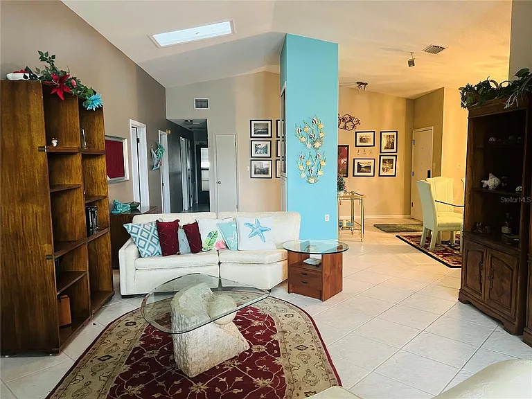 832 Palm Harbor Ct — Photo 8