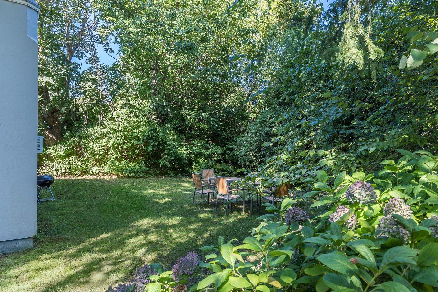 1 Sherrill Rd, East Hampton, NY 11937 Out East