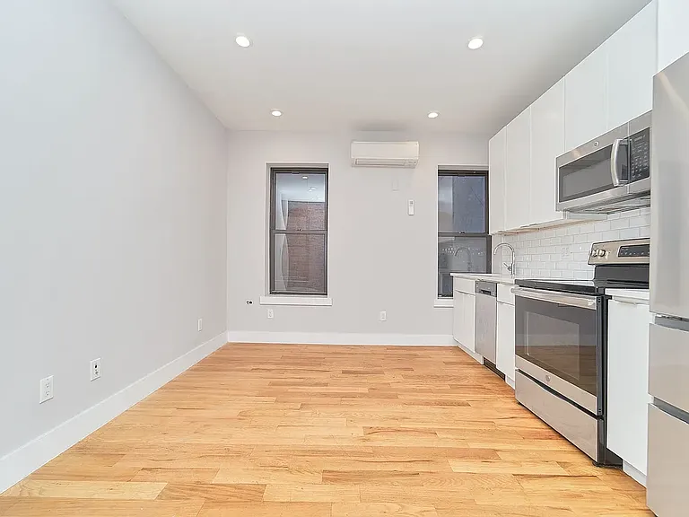 2500 Adam Clayton Powell Jr Blvd #4A — Photo 3