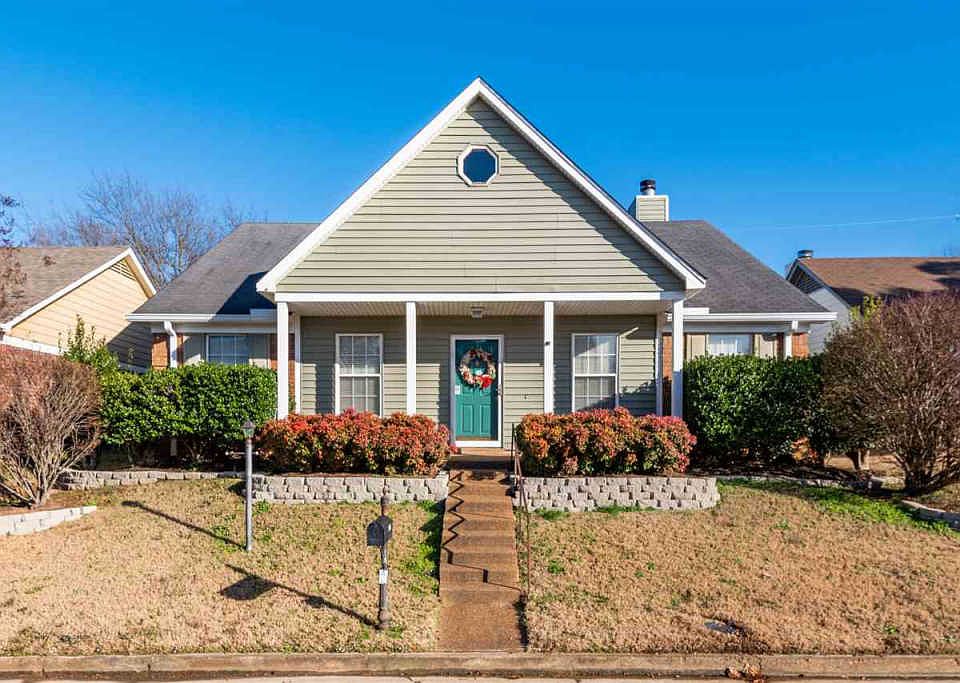 1st image of 1638 Camille Way