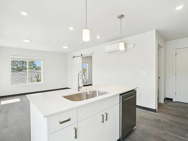 302 N South St #302-1326-500 — Photo 7