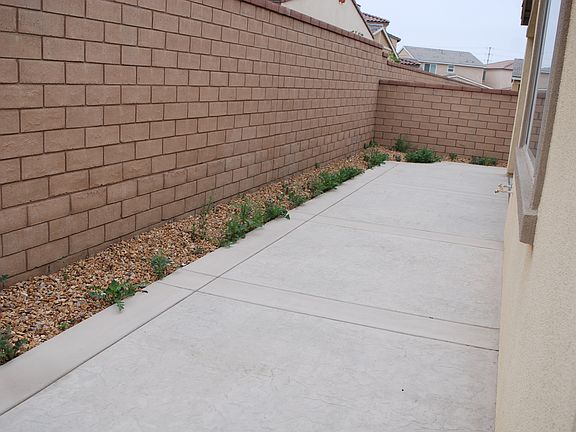 4th image of 4073 S Cloverdale Way