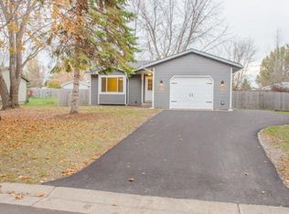 805 Marion St NW, Isanti, MN 55040