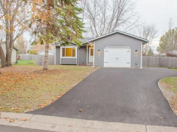 805 Marion St NW, Isanti, MN 55040