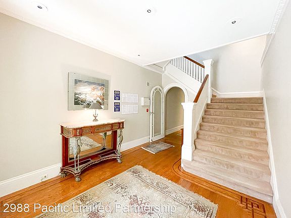 4th image of 2988 Pacific Ave #3