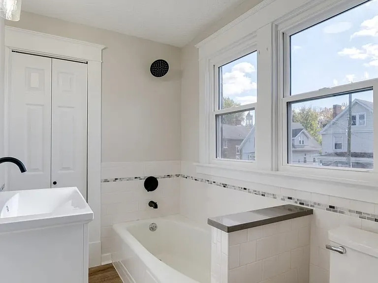 1734 Cleveland Ave — Photo 14