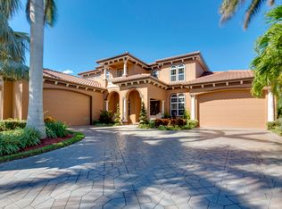 10229 Thurston Groves Blvd, Seminole, FL 33778