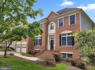 10 Chinaberry Ct, Gaithersburg, MD 20878