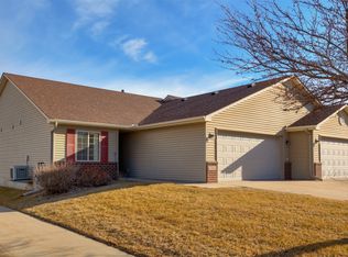 3101 SE Turnberry Dr, Ankeny, IA 50021