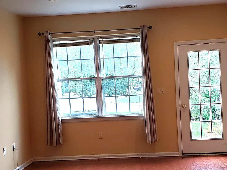 4 Blake Dr — Photo 6