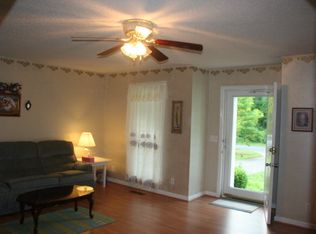 2002 E Rinda Dr NE, Dalton, GA 30721