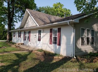 414 N Maple St, Eldon, MO 65026