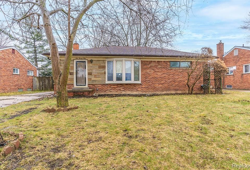 929 Harrington Blvd, Mount Clemens, MI 48043 Zillow