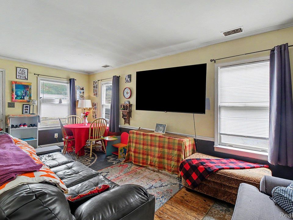 1107 E Hayes Ave, photo 8