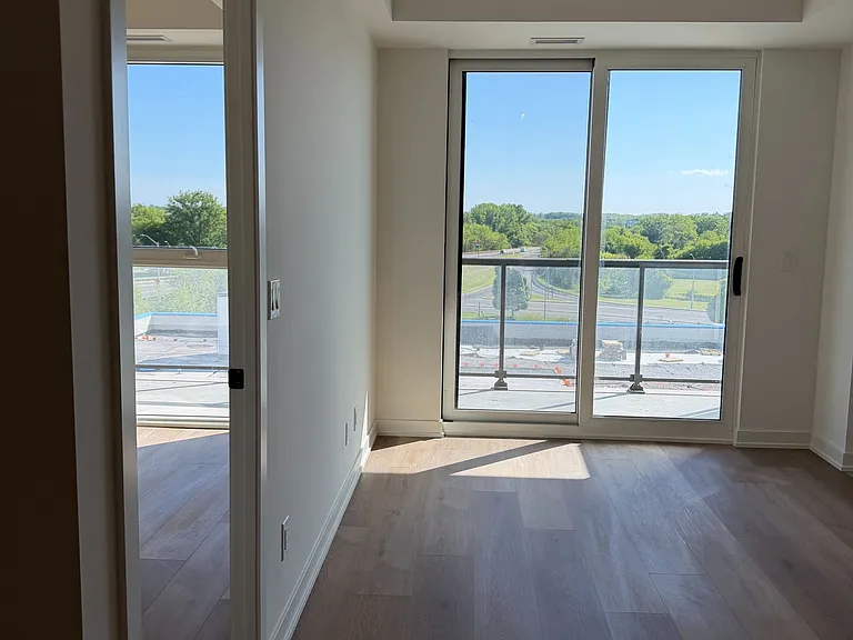 33 Erie Ave #612 — Photo 3