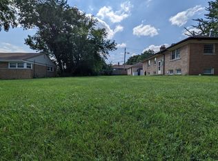 335 E Palatine Rd, Palatine, IL 60067