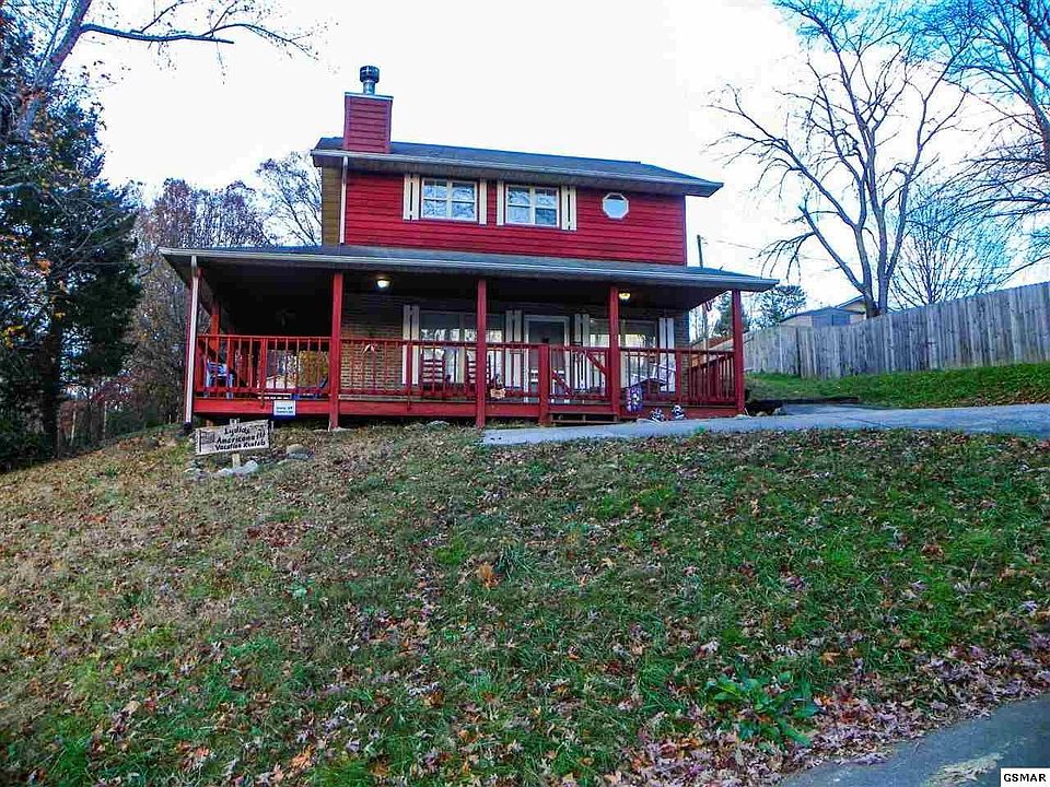 1st image of 3903 Valley View Dr