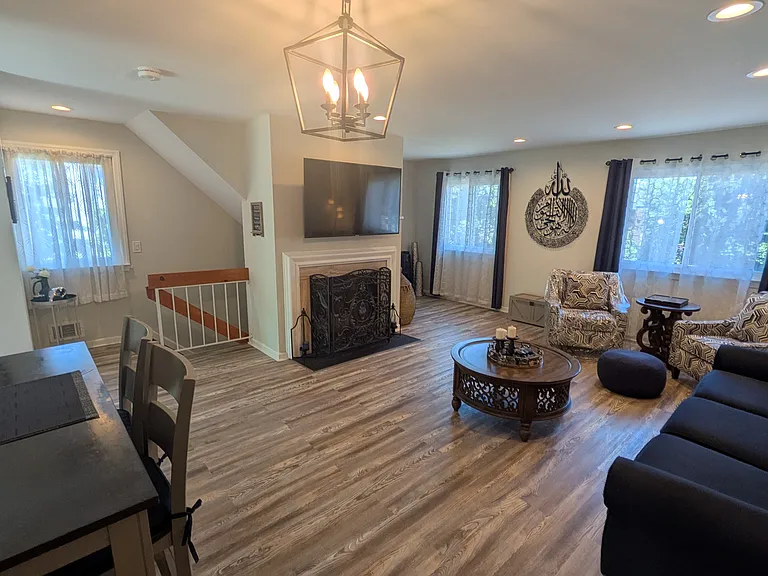 307 Orchard Meadows Dr — Photo 8