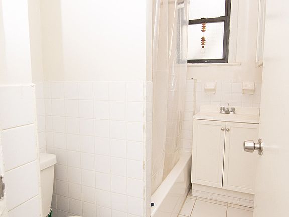 4th image of 580 St Nicholas Ave APT 2C