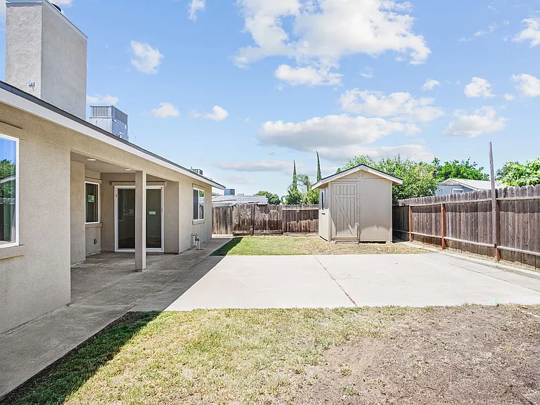 1611 Grapevine Dr — Photo 18