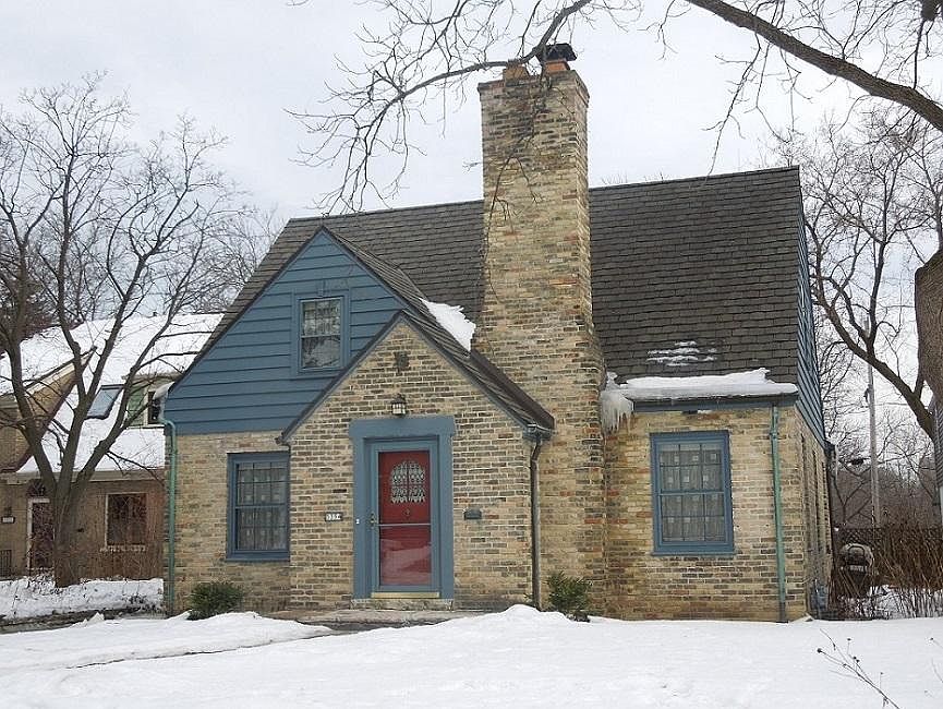 1st image of 3354 N Gordon Pl