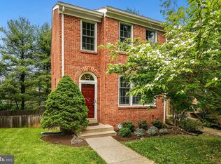 10625 Pine Haven Ter, Rockville, MD 20852