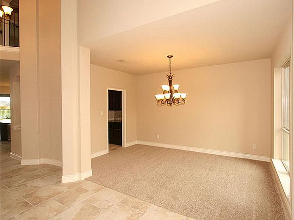 3rd image of 1903 Cayman Bend Ln
