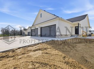 5249 N Pinecrest St, Wichita, KS 67220