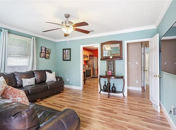 4th image of 405 Bath St