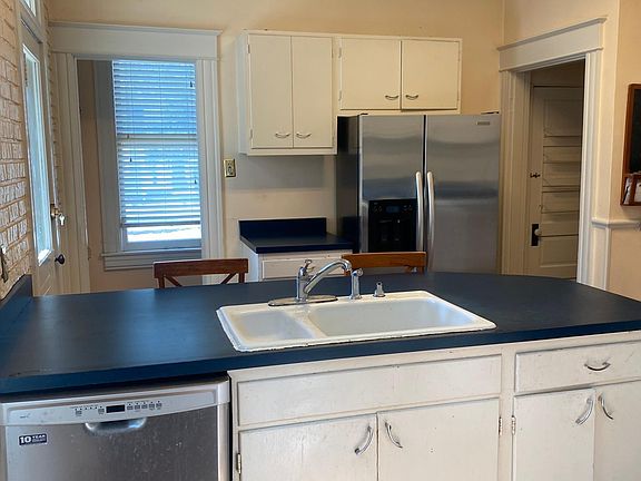 3rd image of 3020 New Kent Ave
