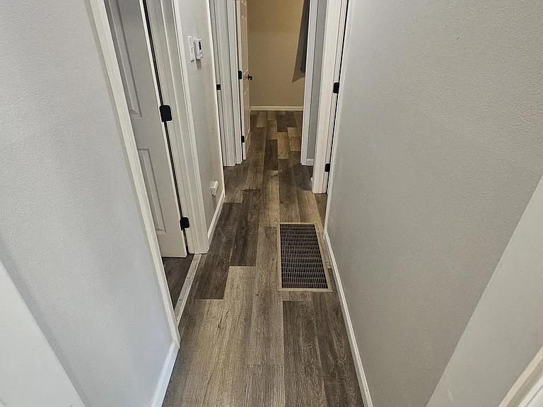 336 Shepley Dr — Photo 8