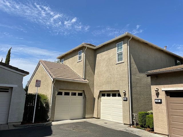 1st image of 238 Chambord Way