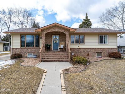1410 Rider Rd, Grand Forks, ND, 58201