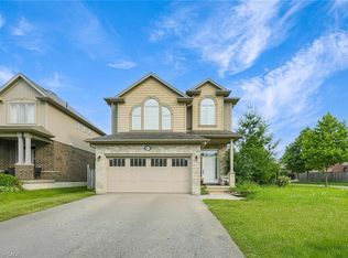 1860 Devos Dr, London, ON N5X 0G2