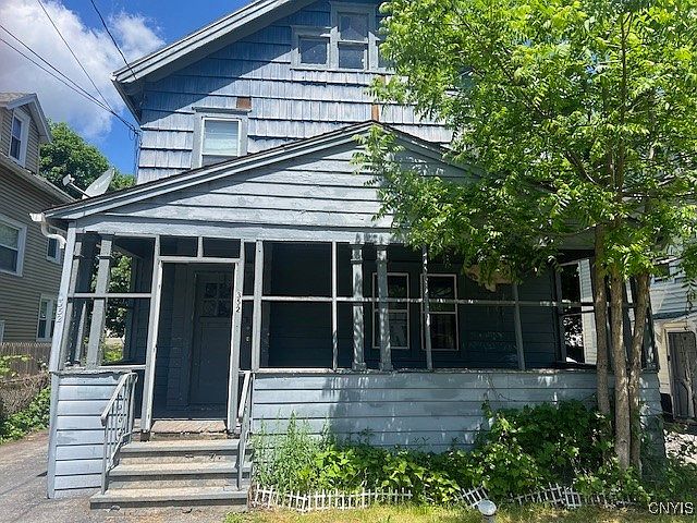 1st image of 352 Warner Ave
