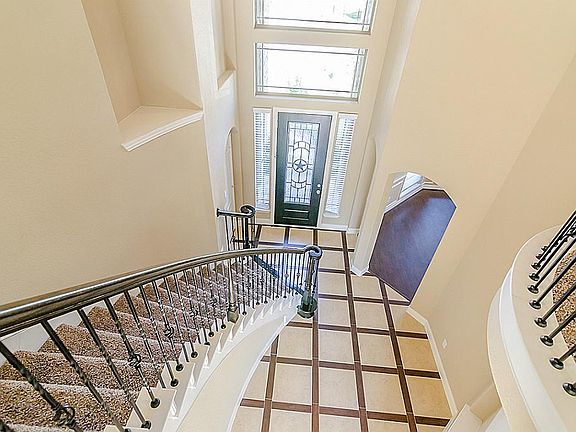 5th image of 11019 S Country Club Green Dr