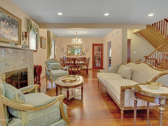 4th image of 4138 Westmoreland St