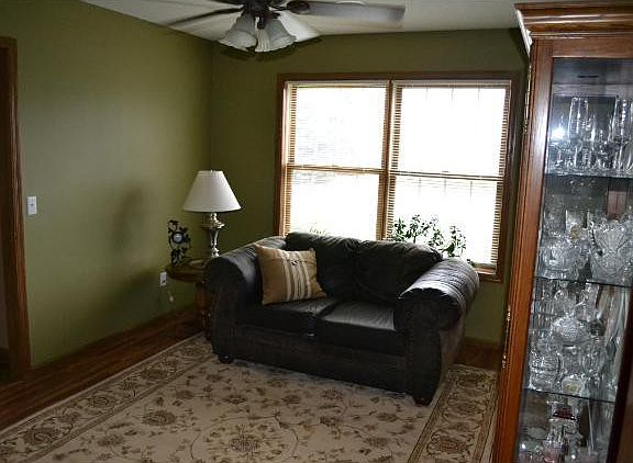 4th image of 2739 Lisbon Avenue Ct N