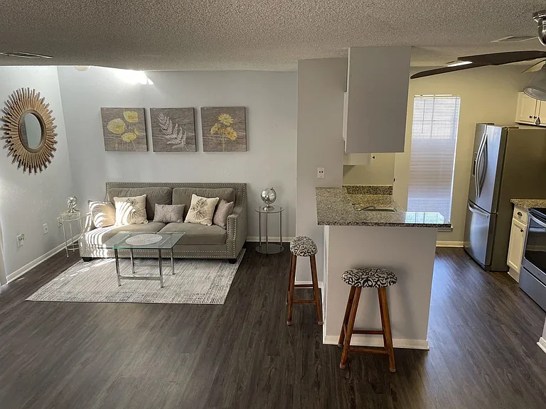 3770 Lovers Wood Ln #1010 — Photo 2